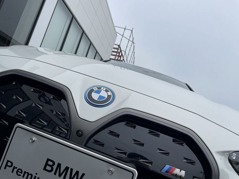 G26 i4 M50 RHD