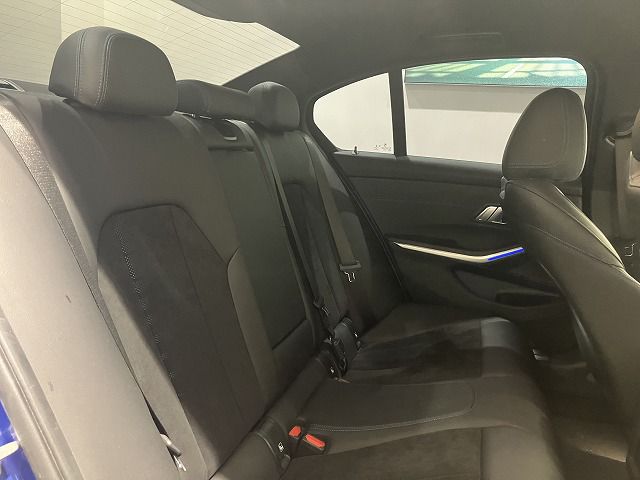 G20 320i Saloon RHD TU