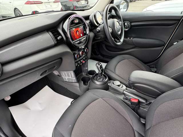F55 MINI Cooper 5-Door Hatch LCI
