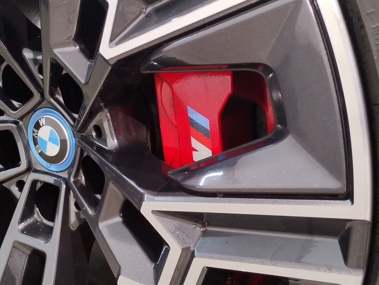 BMW i5 eDrive40 M Sport RHD