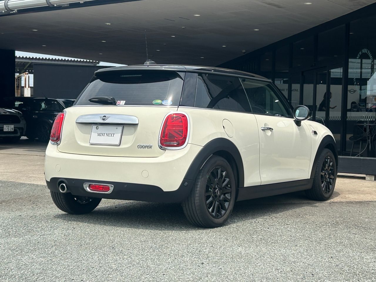 F56 MINI Cooper 3-Door Hatch LCI