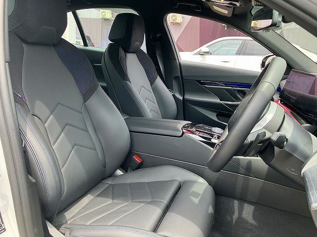 520i Sedan RHD