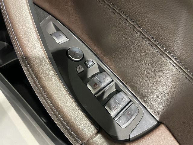 G01 X3 M40d RHD LCI