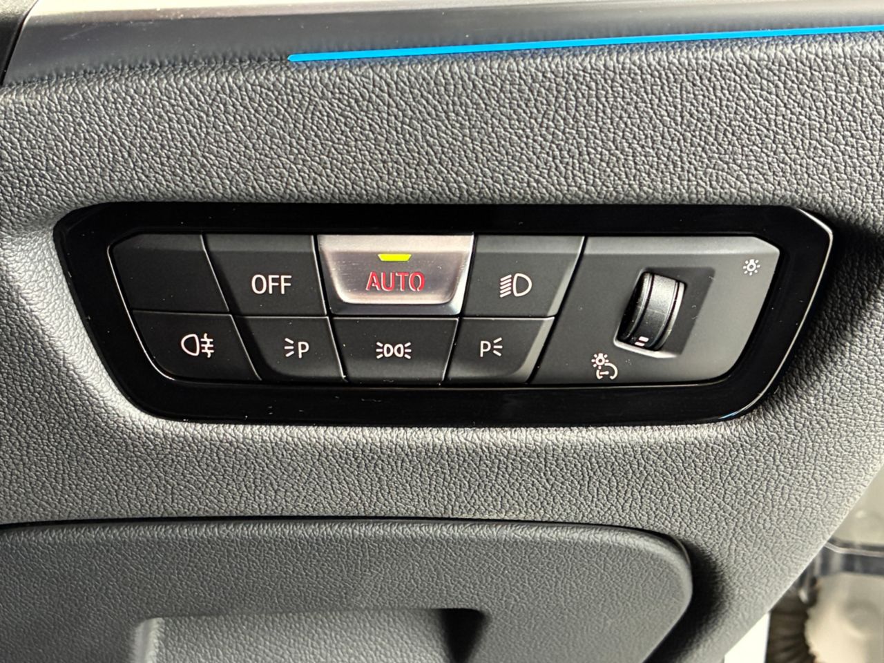G26 i4 eDrive40 RHD