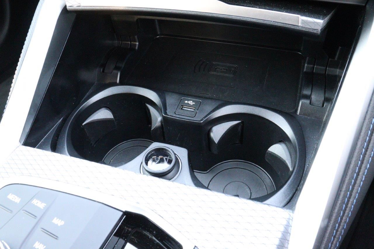 G26 i4 M50 RHD