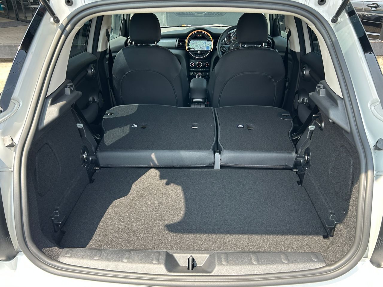 MINI F55 Cooper D 5dr Hatch LCI