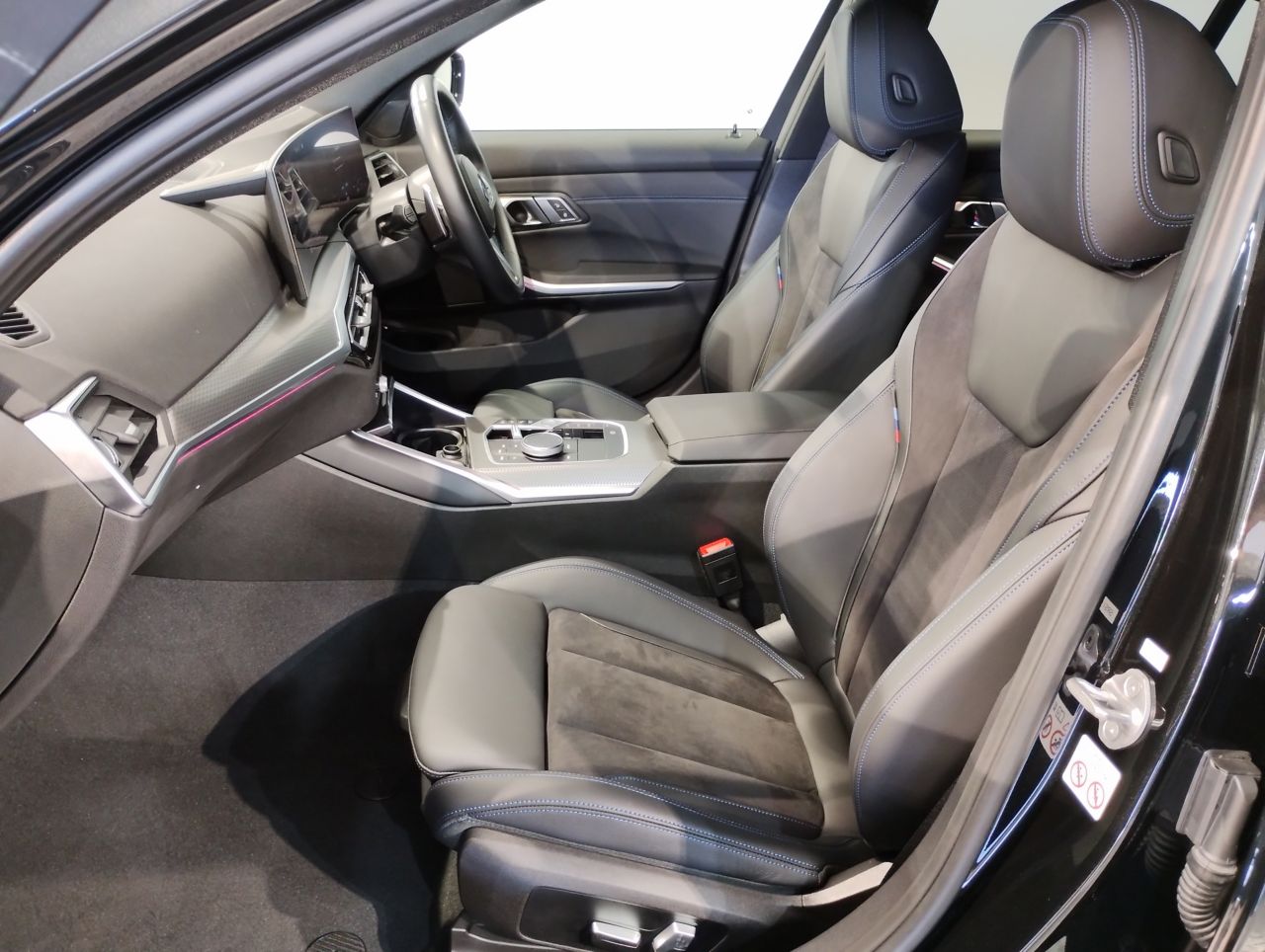 G20 330e Saloon LCI RHD MX