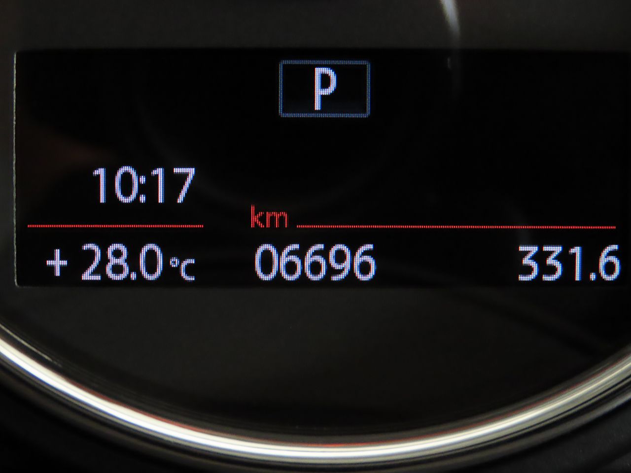 F55 COOPER S D(AT)