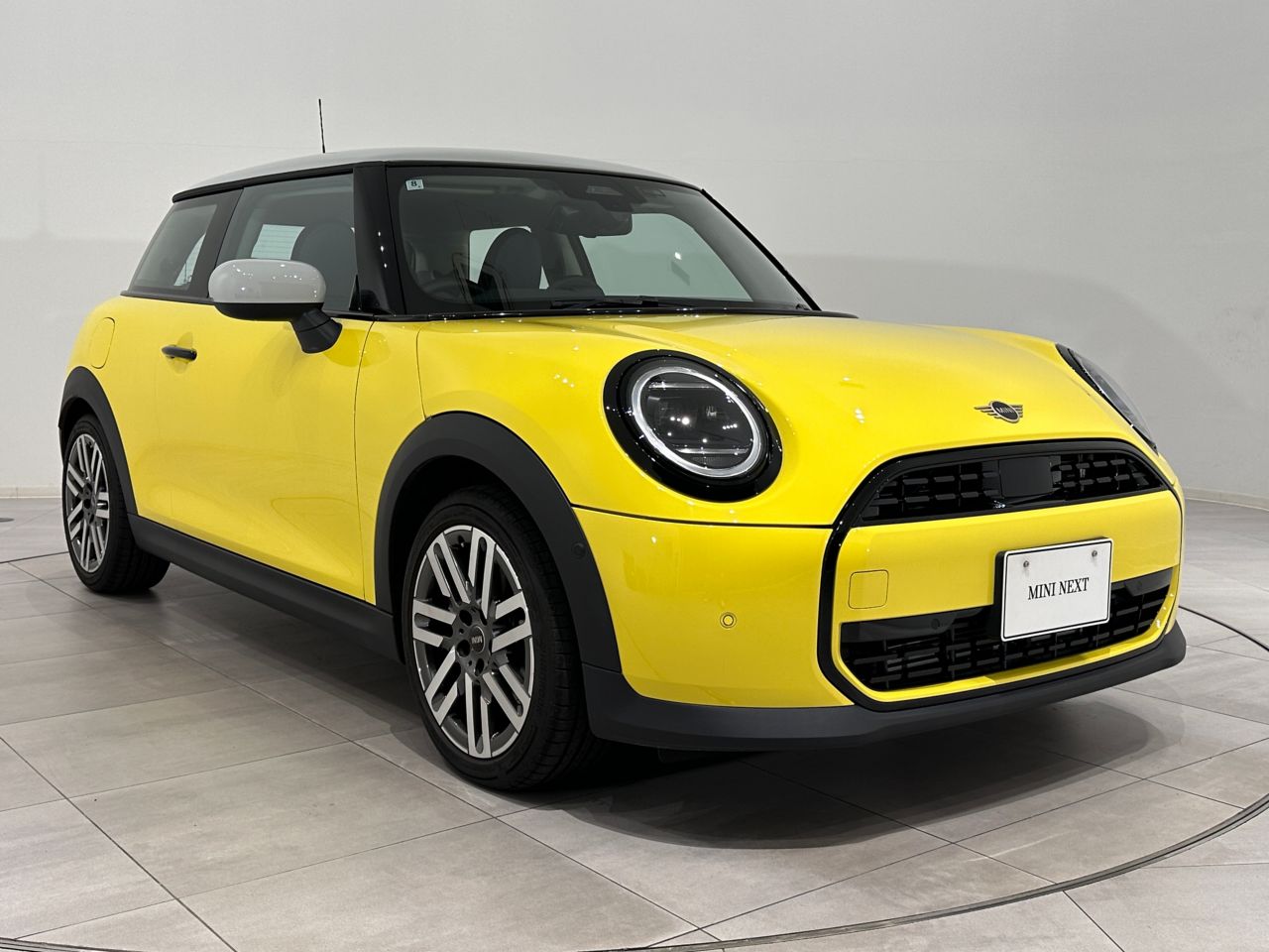 F66 MINI Cooper C 3Dr