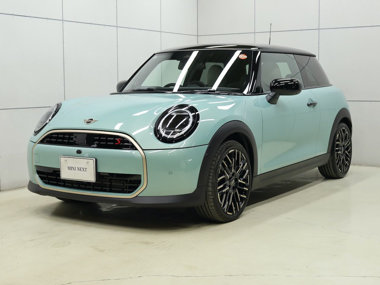 THE NEW MINI COOPER (3 DOOR) S