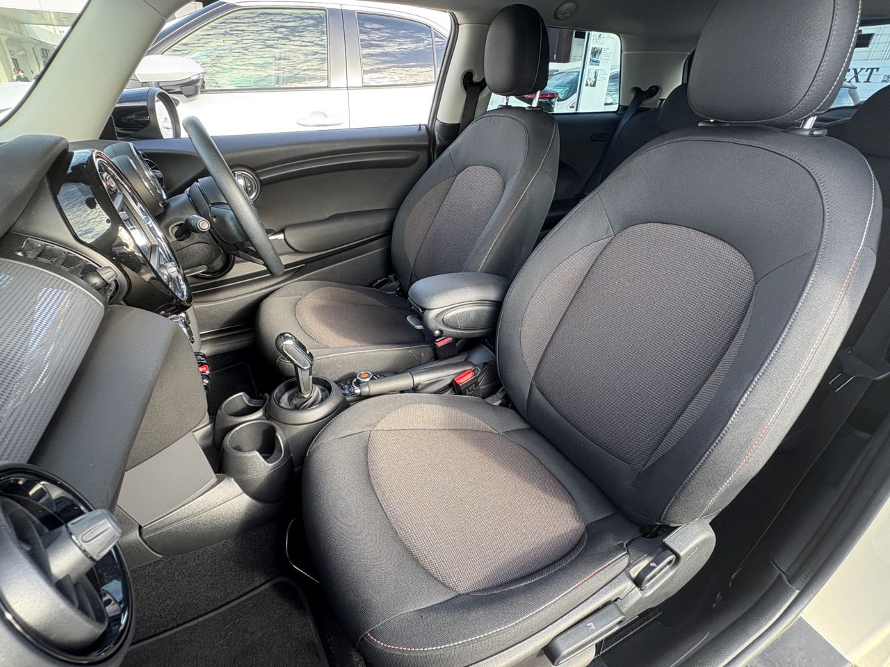 F56 MINI Cooper 3-Door Hatch LCI