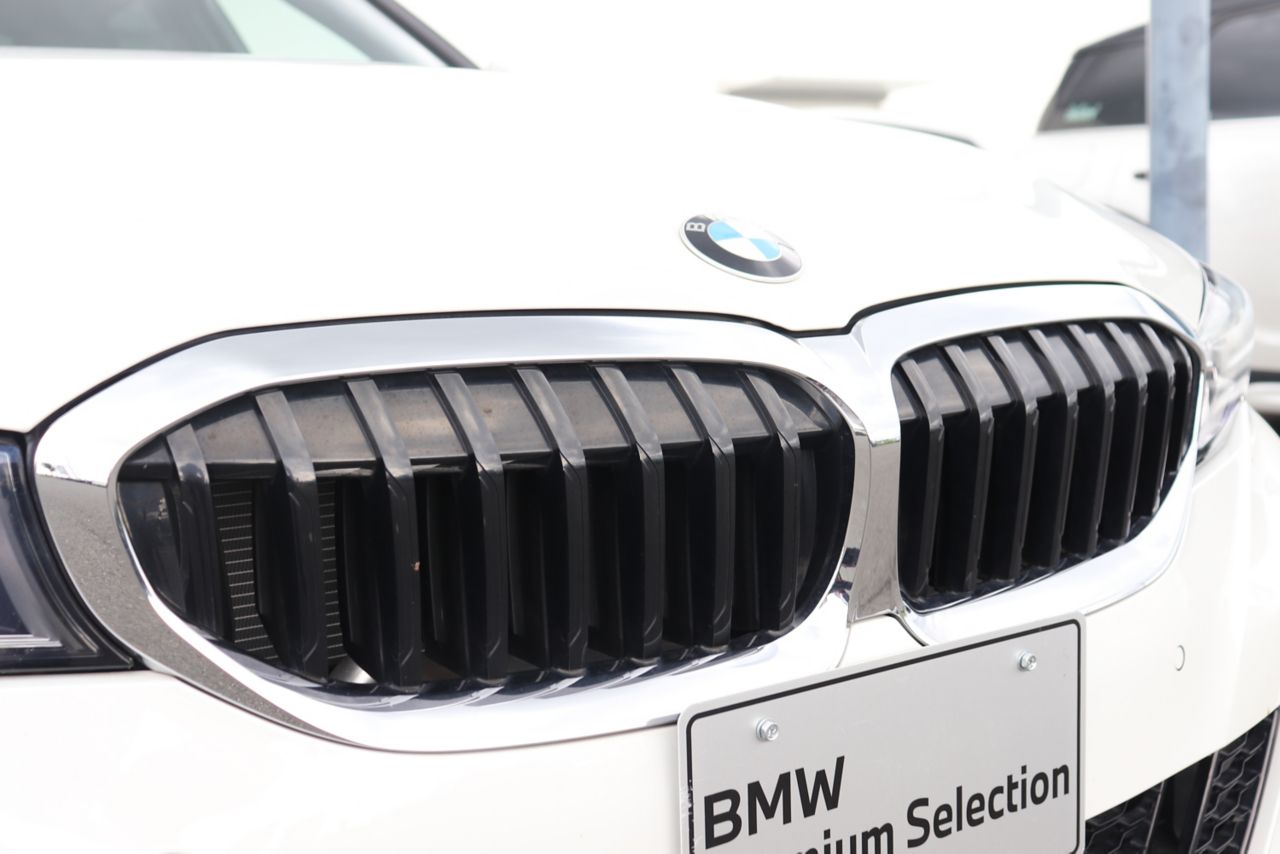 318i Berline RHD
