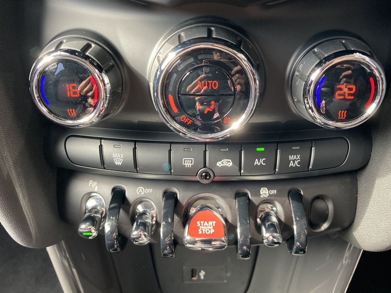 F55 MINI Cooper 5-Door Hatch LCI