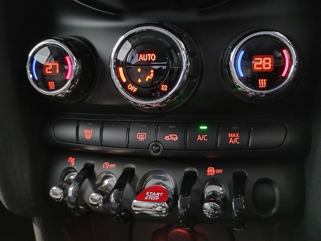 F55 COOPER D (AT)