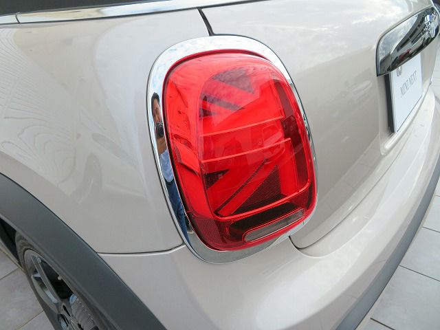 MINI Cooper S Convertible RHD