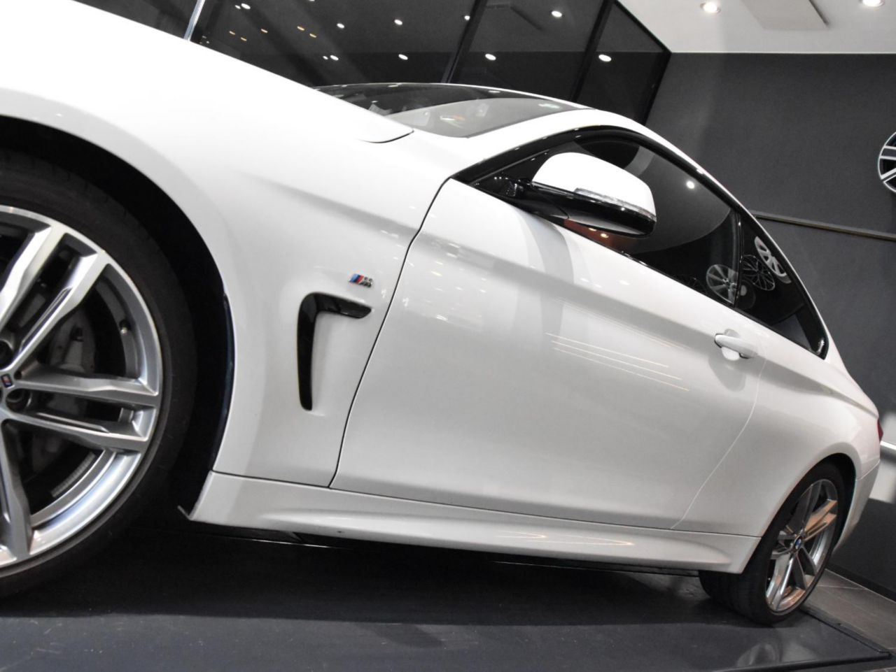 440I CO