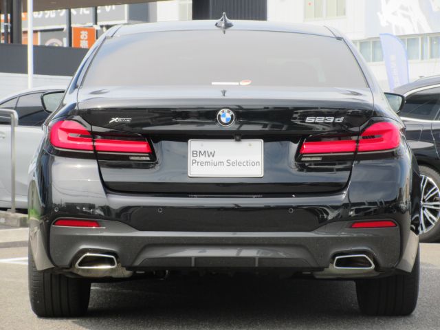 520d xDrive Sedan RHD