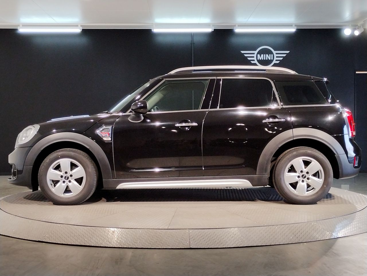 MINI CROSSOVER ONE