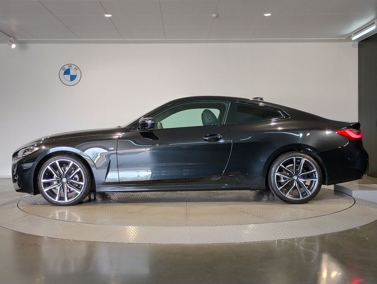G22 420i B48 2.0 RHD