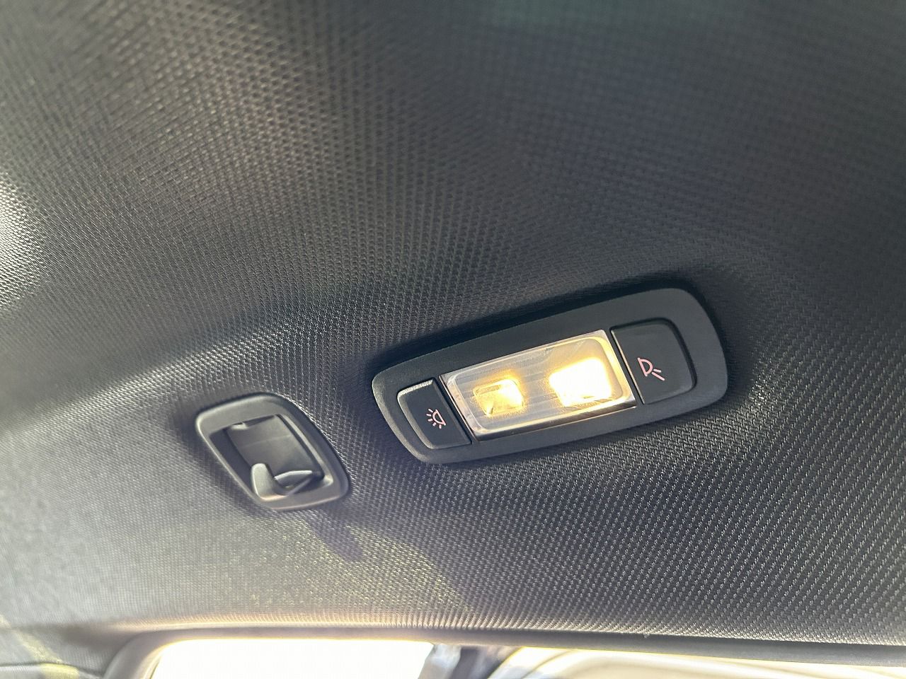 G02 X4 M40i RHD LCI
