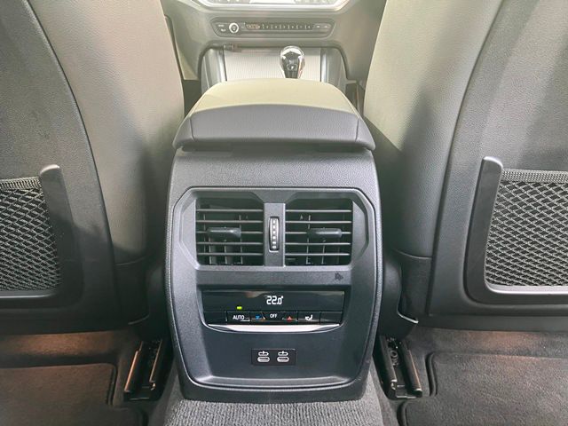 G20 330e Saloon RHD