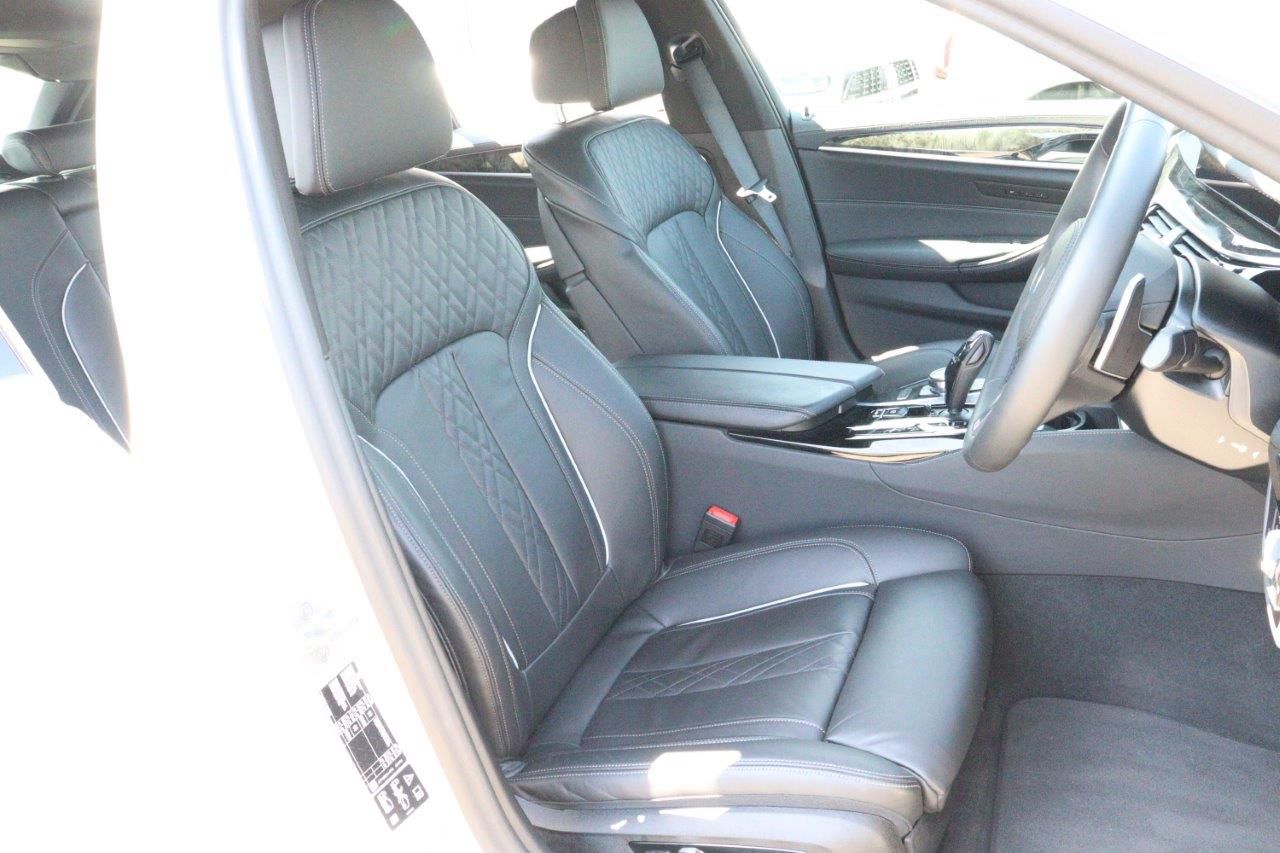520d xDrive Touring RHD