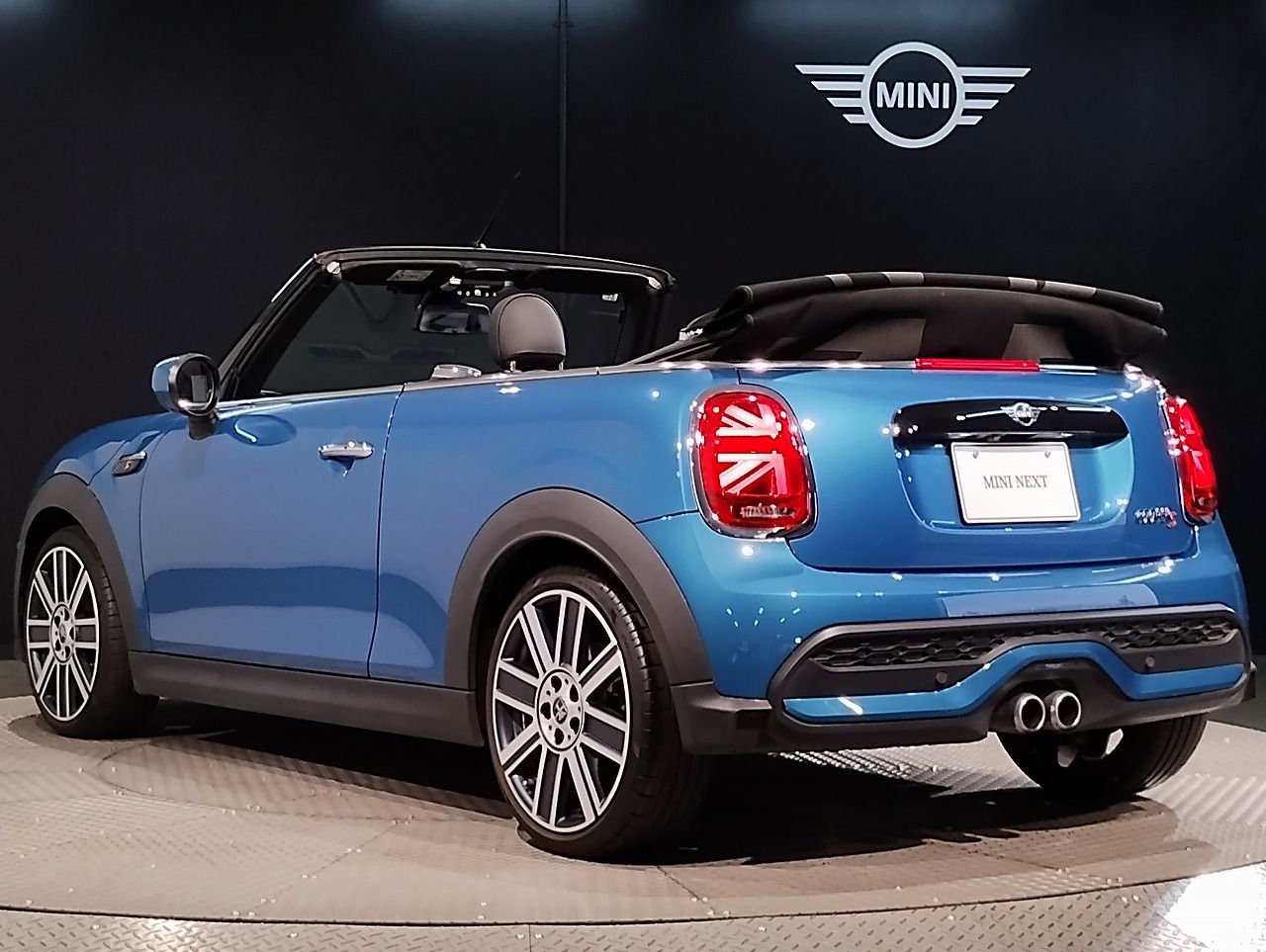MINI Cooper S Convertible RHD