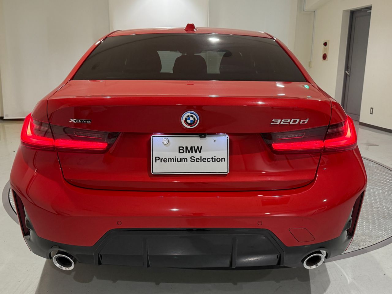 320d xDrive Berline RHD