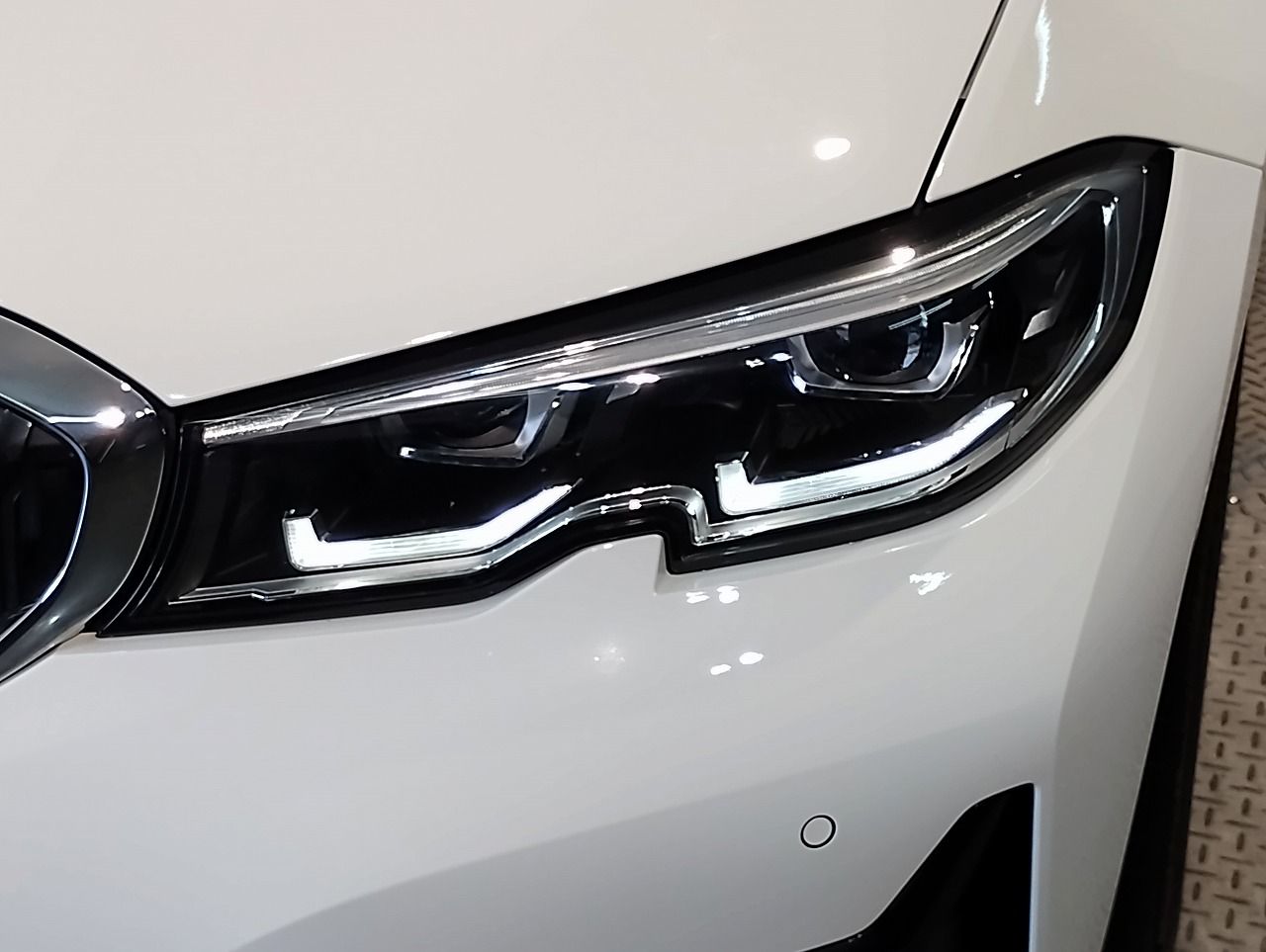318i Berline RHD