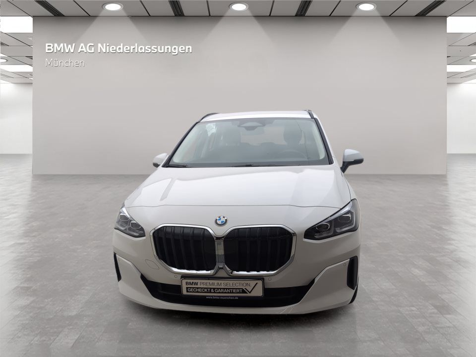 BMW 218