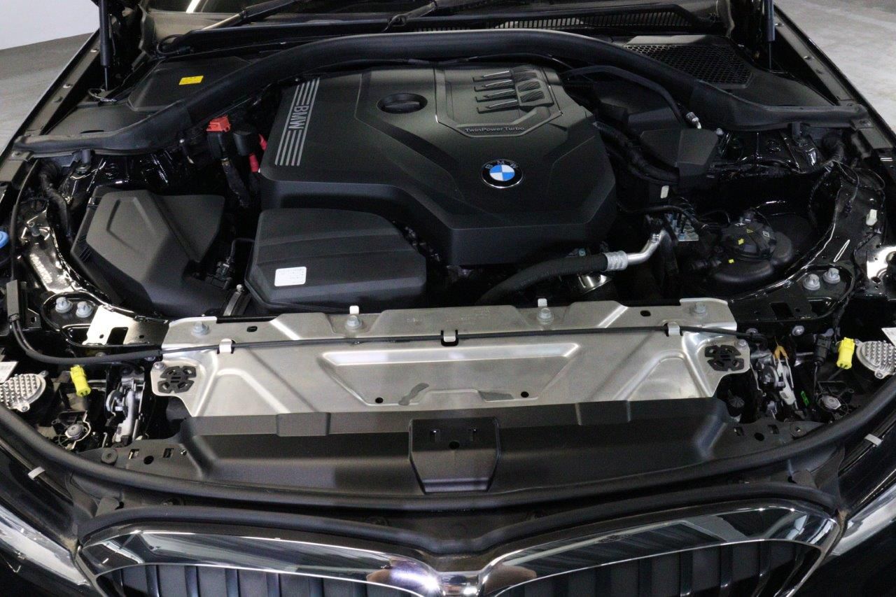 318i Berline RHD