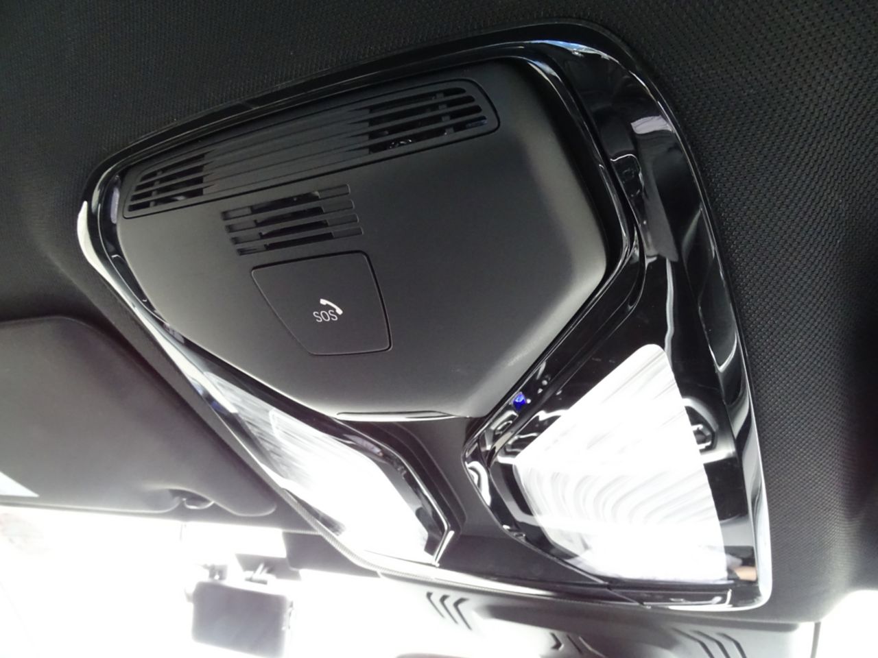 G20 320d xDrive RHD Saloon