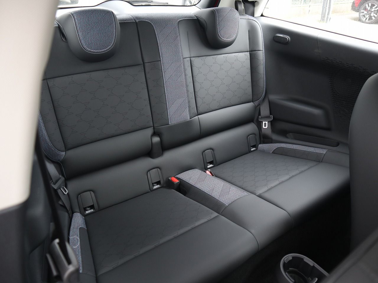 J01 MINI Cooper SE
