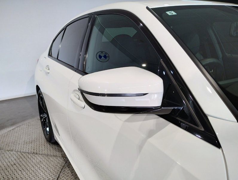 320d xDrive Berline RHD