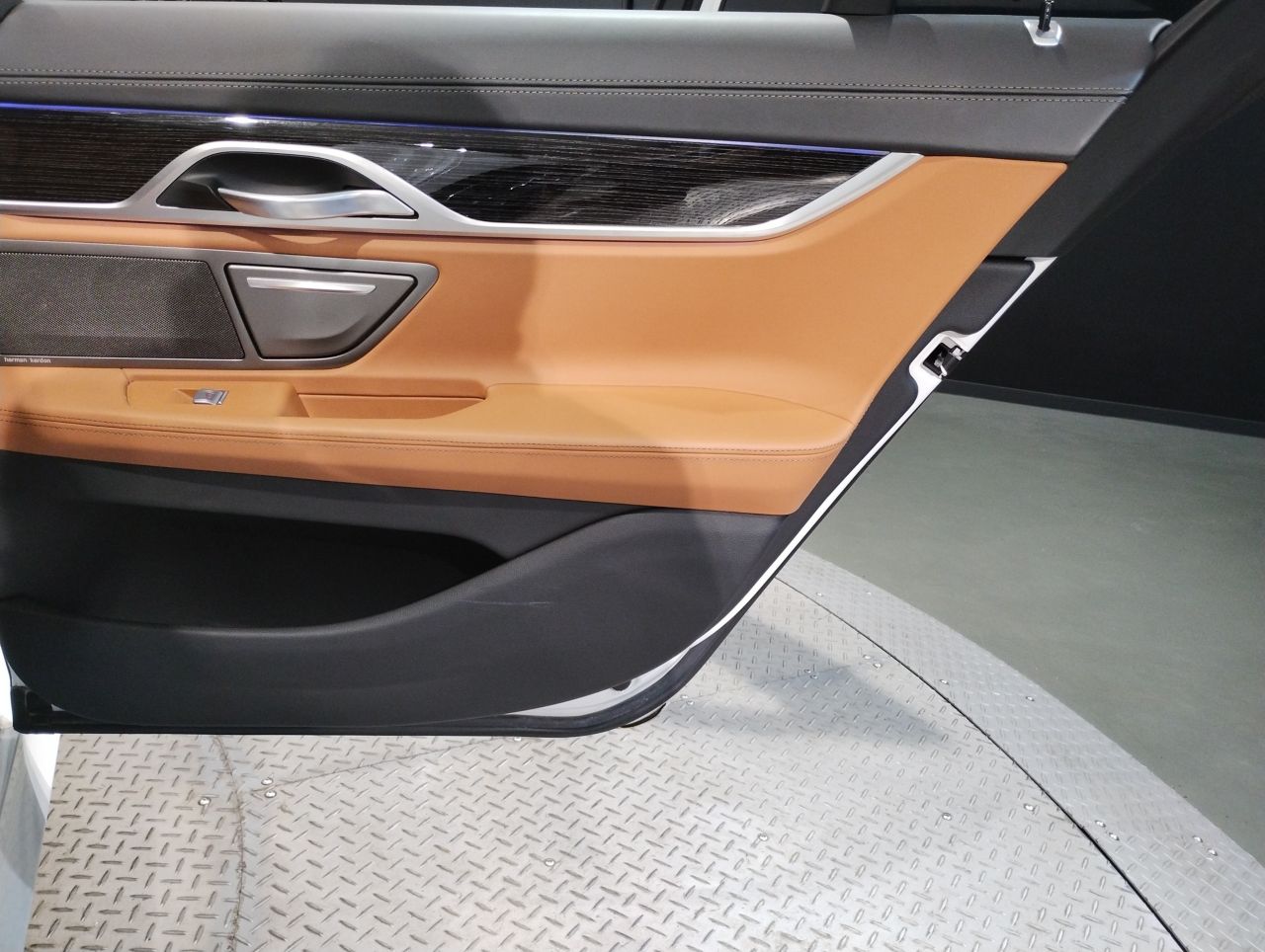 G11 740d xDrive Saloon RHD