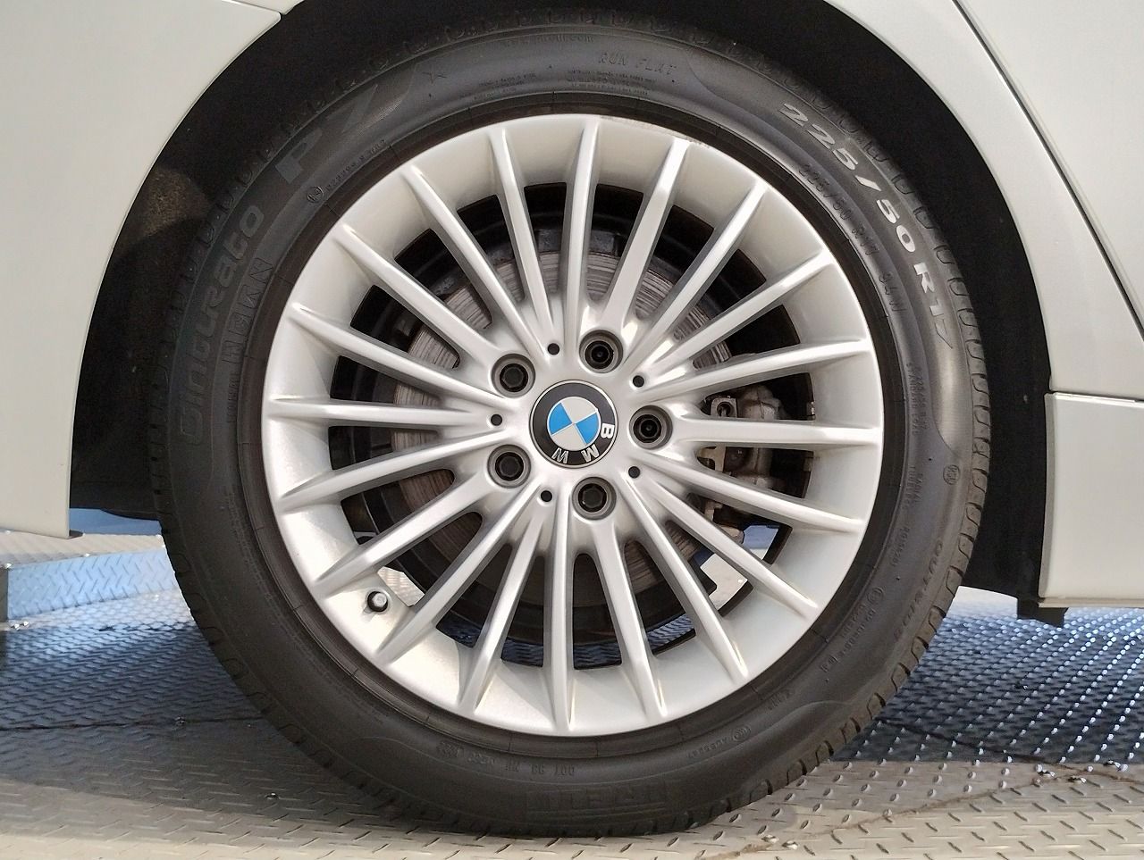 318I TOURING RHD