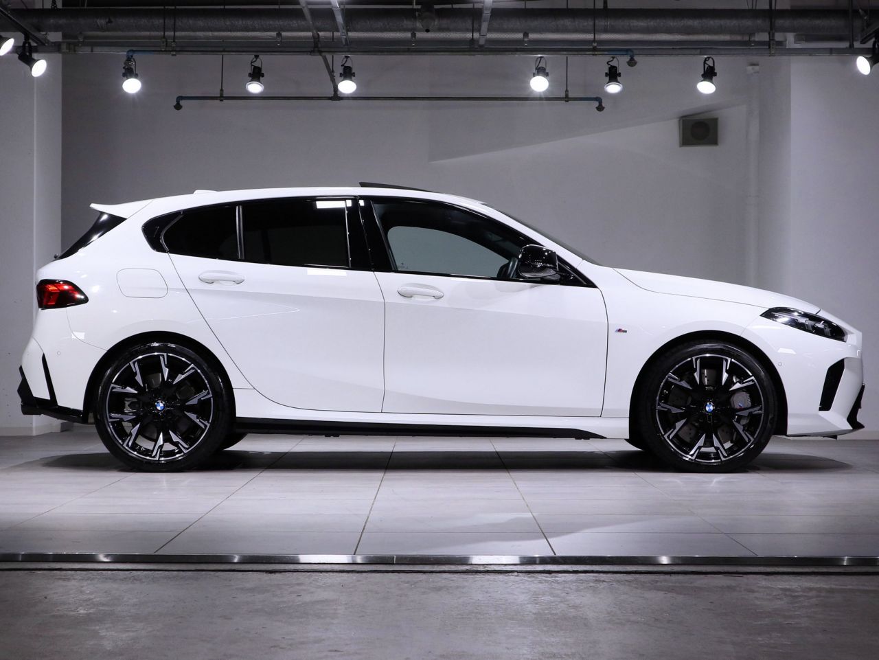 M135 xDrive Sports Hatch