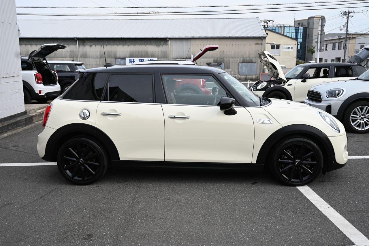 F55 MINI Cooper SD 5dr Hatch LCI