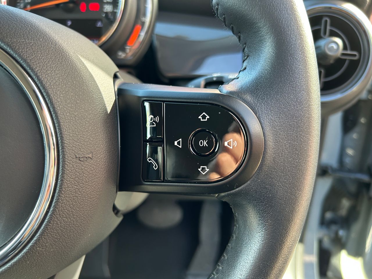 MINI One Hatch RHD F56