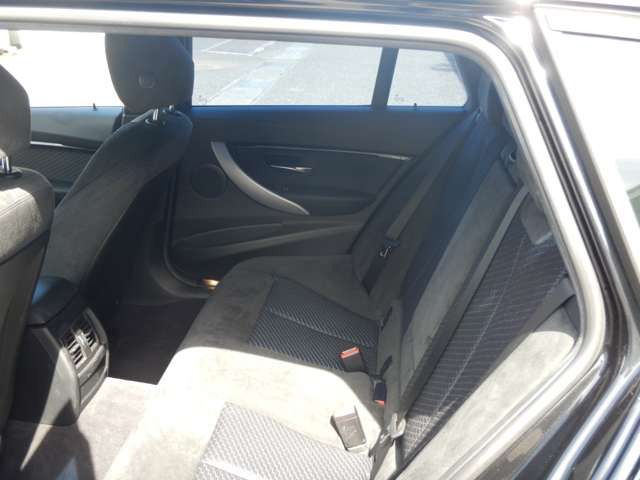 318I TOURING RHD