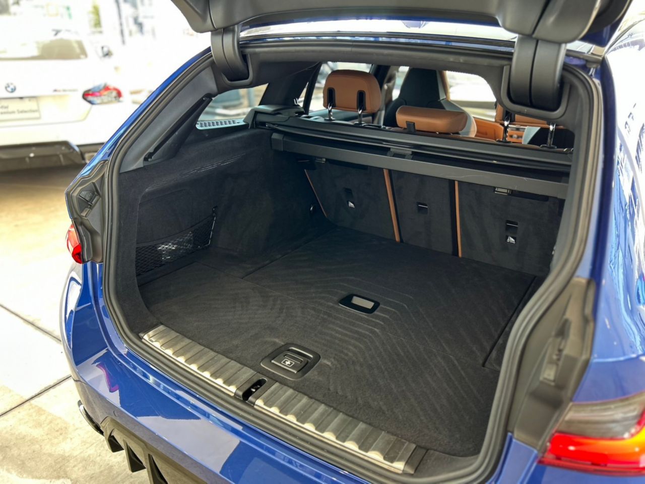 G21 M340i xDrive Touring LCI RHD