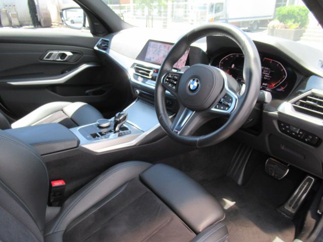 318i Berline RHD