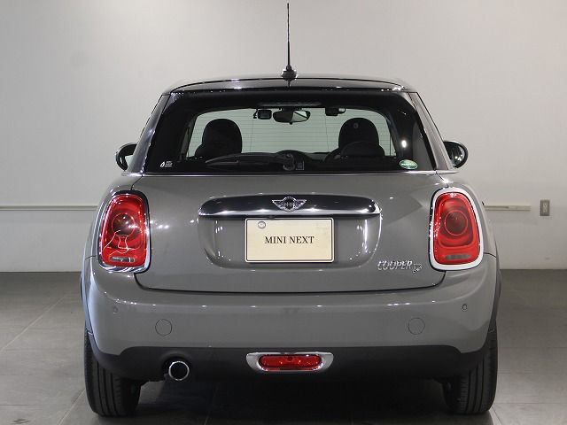F55 COOPER D (AT)