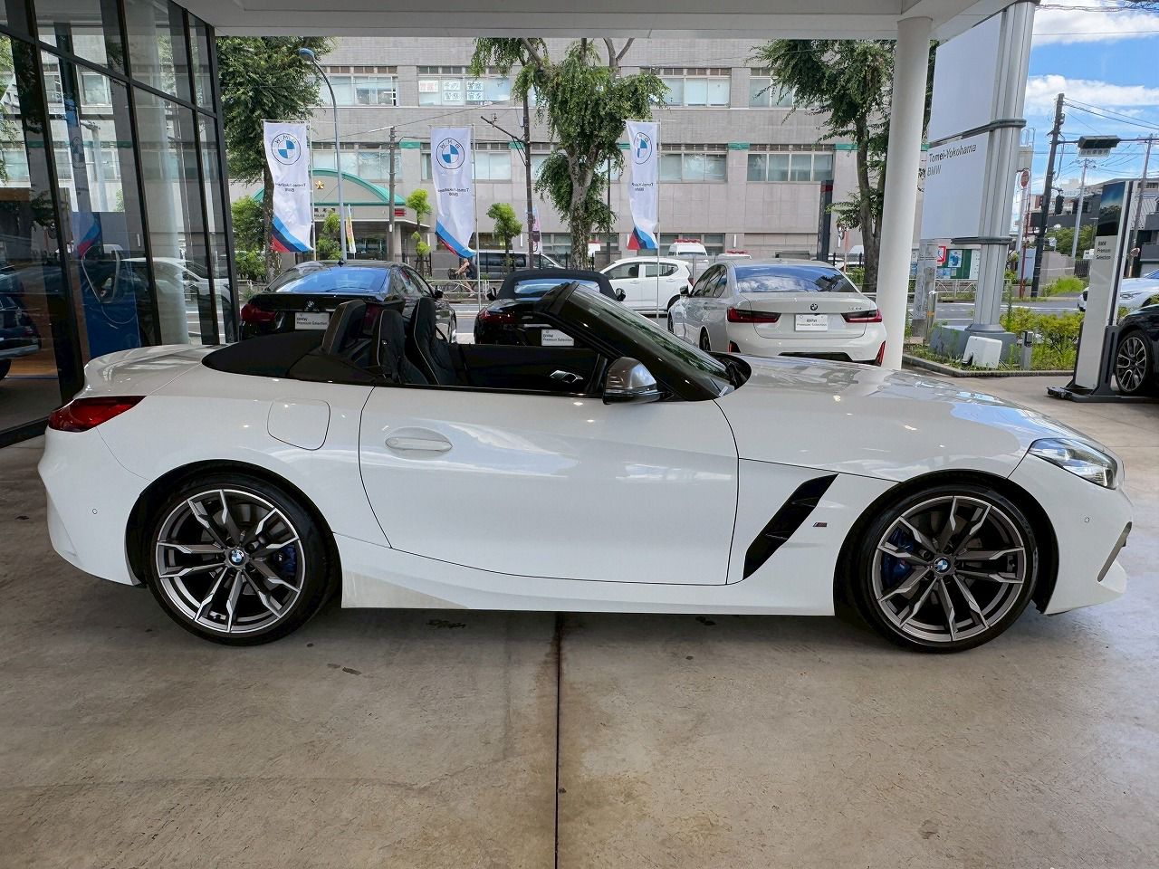 G29 Z4 M40i RHD