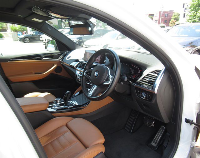 X4 M40i RHD