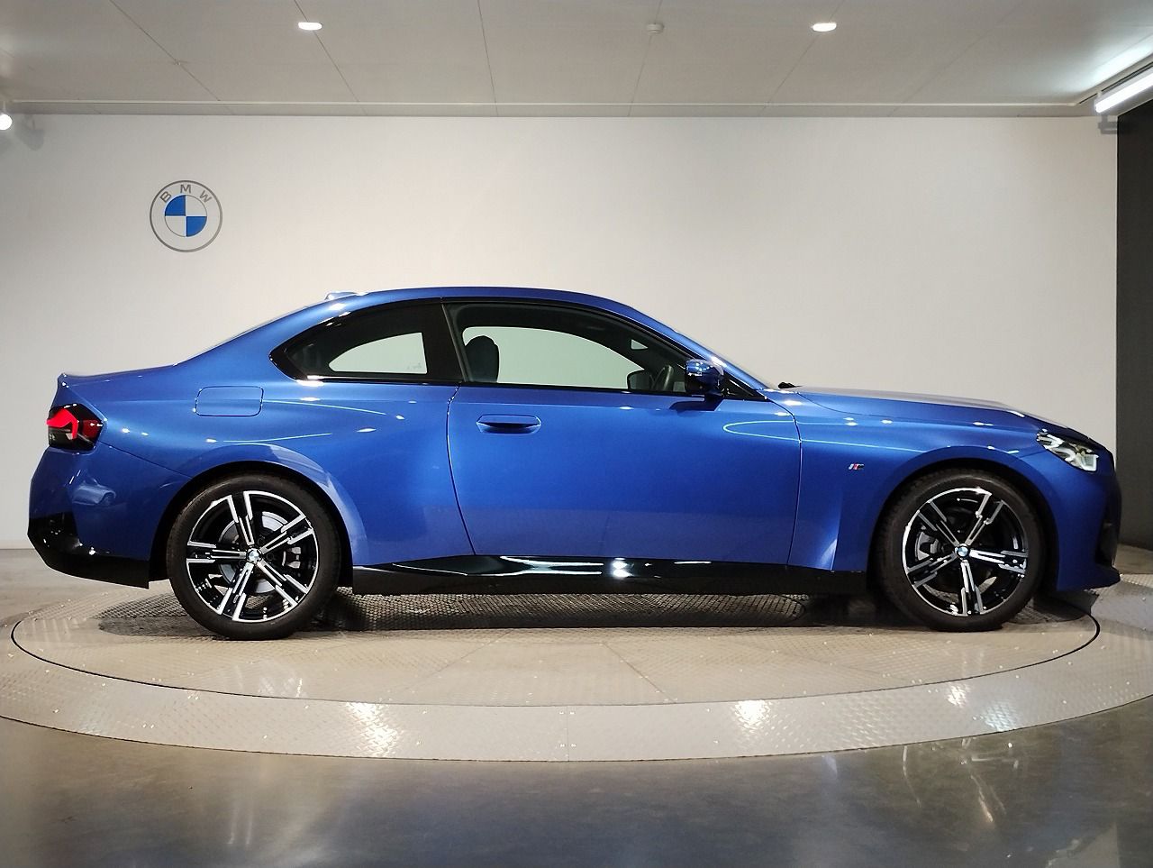 G42 220i Coupe