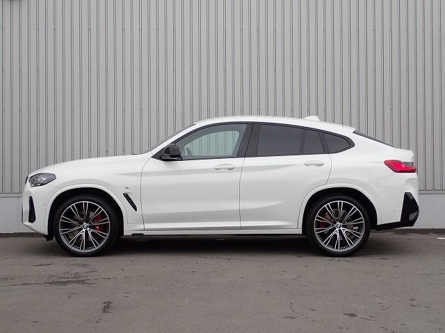 G02 X4 M40i RHD LCI