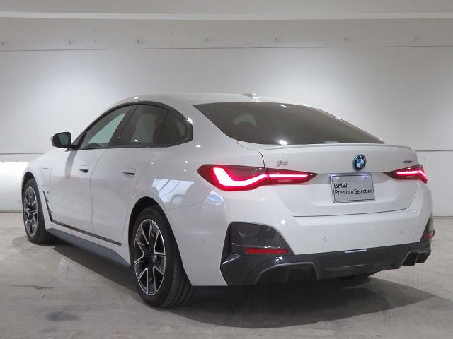 G26 i4 eDrive40 RHD