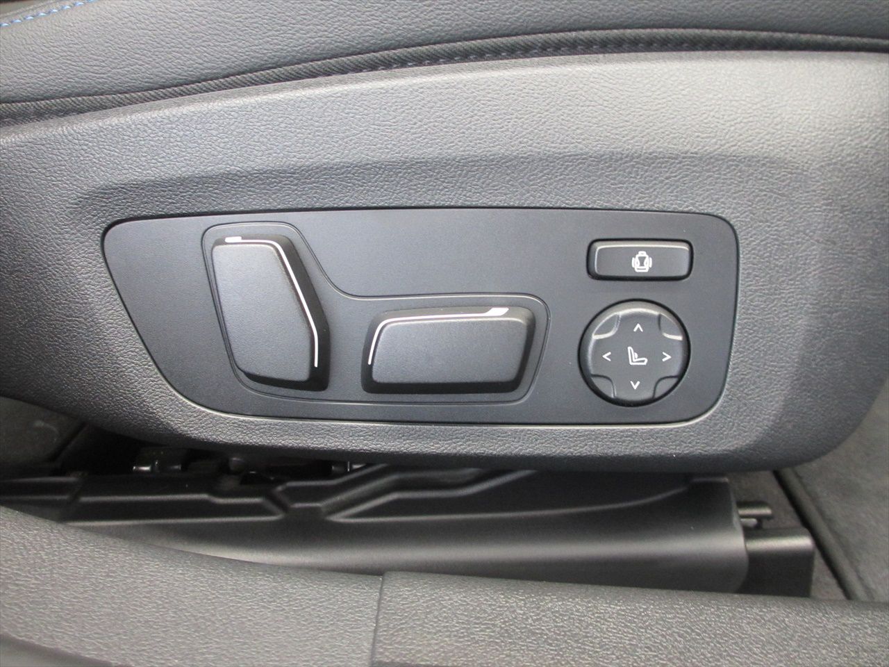 G21 320i Touring LCI RHD