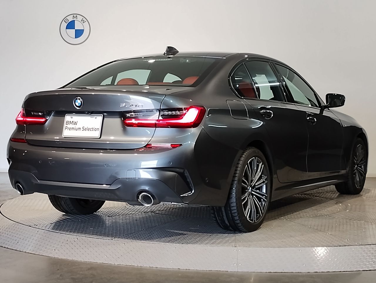 G20 330e Saloon RHD